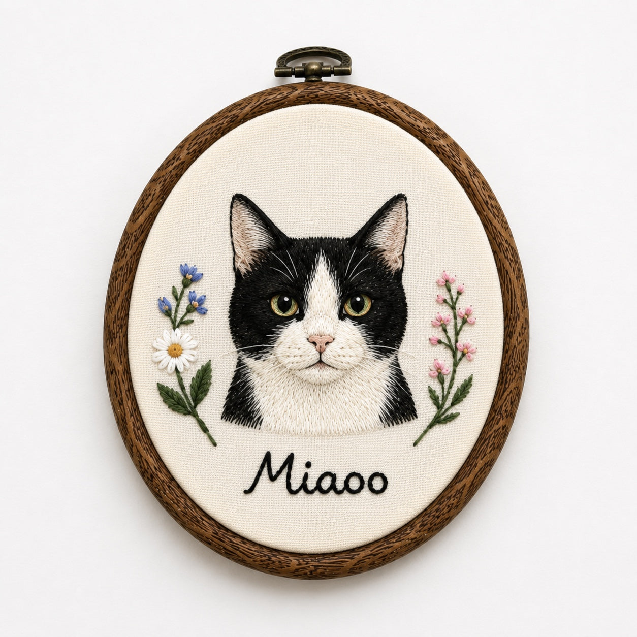 Personalized Pet Portrait Embroidery Frame – Handmade Custom Pet Wall Art