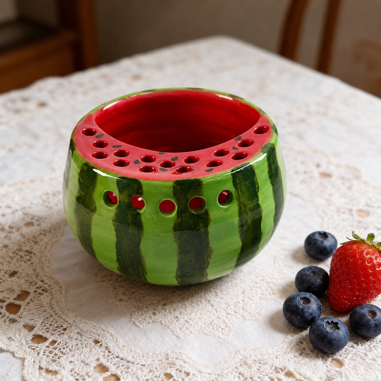 Berry Bowl with Strainer