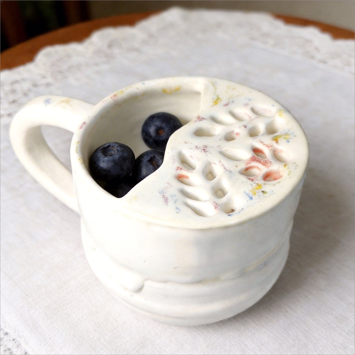 Berry Bowl with Strainer