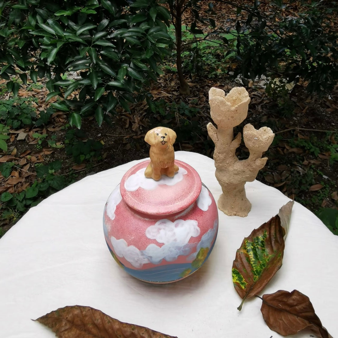 Handmade Pet Urn for Ashes – Ceramic Keepsake Urns with 3D Pet Figurine Lid, Personalized Dog or Cat Memorial Jar